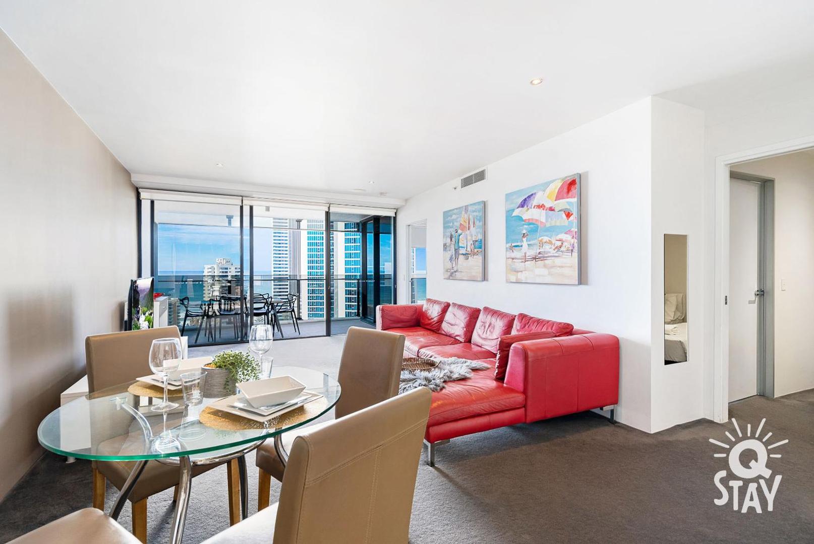 2 Bedroom High Floor Ocean View Circle on Cavill – Q Stay